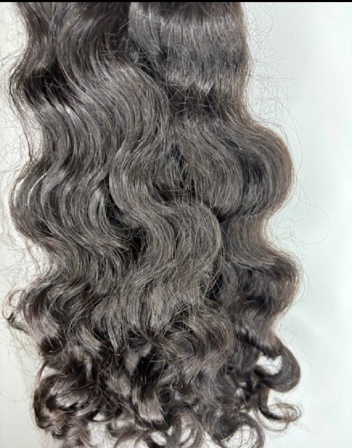 Natural wavy bundles 26”